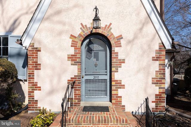 200 & 210 W FAIRFAX LN, Winchester, VA 22601