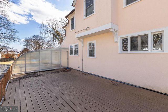 200 & 210 W FAIRFAX LN, Winchester, VA 22601