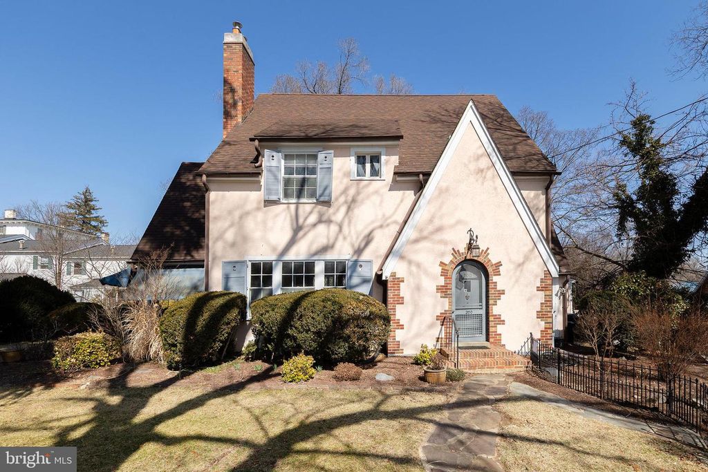 200 & 210 W FAIRFAX LN, Winchester, VA 22601