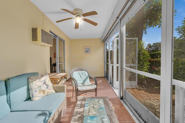 40 SE 13th Street A2, Boca Raton, FL 33432