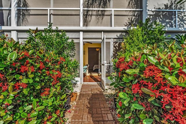 40 SE 13th Street A2, Boca Raton, FL 33432