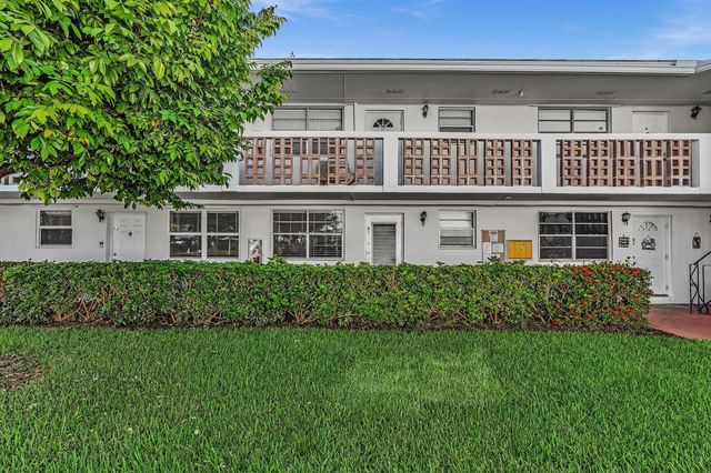 40 SE 13th Street A2, Boca Raton, FL 33432