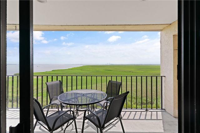 1 Marina Drive 307, St Simons Island, GA 31522