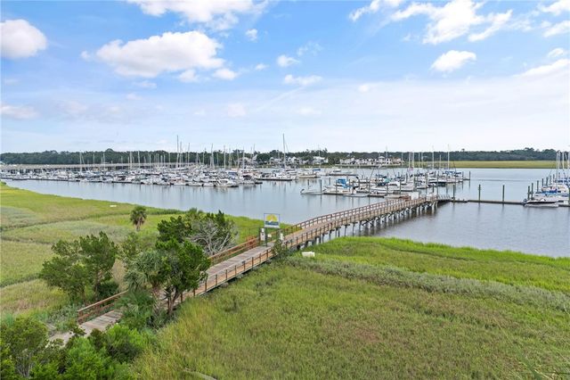 1 Marina Drive 307, St Simons Island, GA 31522