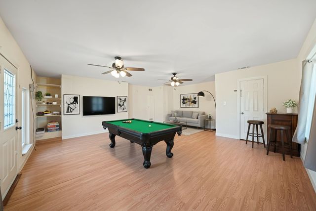 704 Morning Glory Lane, Bedford, TX 76021