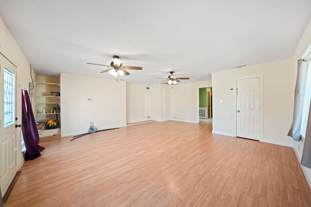 704 Morning Glory Lane, Bedford, TX 76021