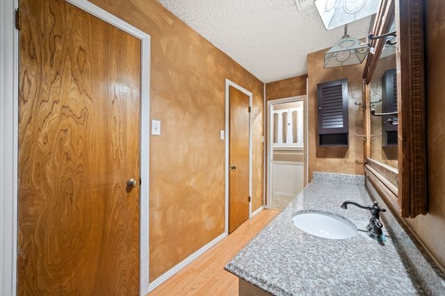 704 Morning Glory Lane, Bedford, TX 76021