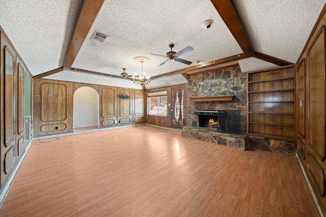 704 Morning Glory Lane, Bedford, TX 76021