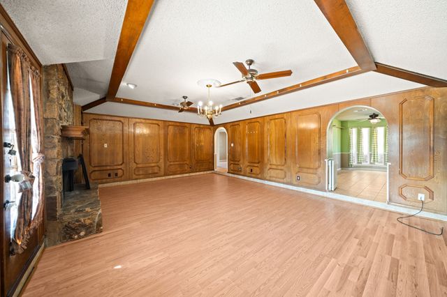 704 Morning Glory Lane, Bedford, TX 76021