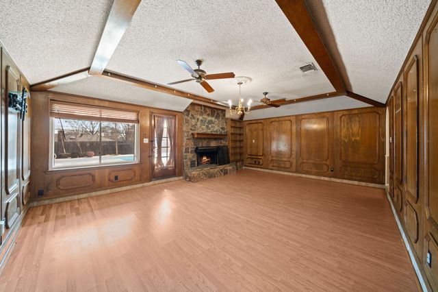 704 Morning Glory Lane, Bedford, TX 76021