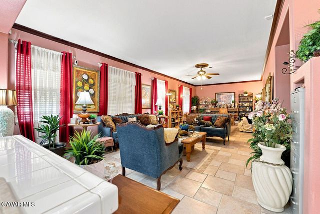 639 W Avenue H13, Lancaster, CA 93534