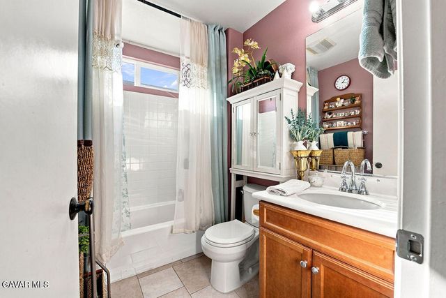 639 W Avenue H13, Lancaster, CA 93534