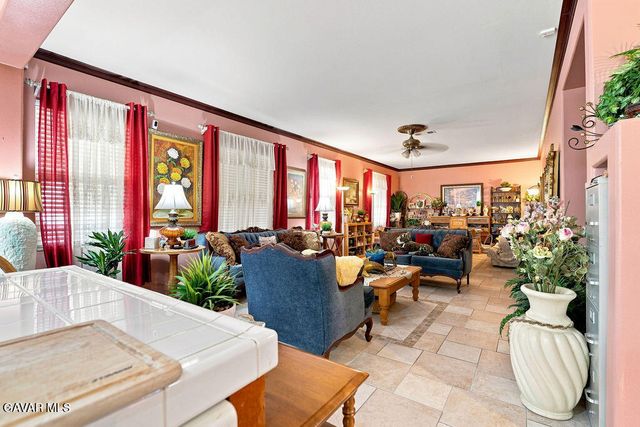 639 W Avenue H13, Lancaster, CA 93534
