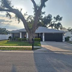 37535 LAUREL HAMMOCK DRIVE, Zephyrhills, FL 33541