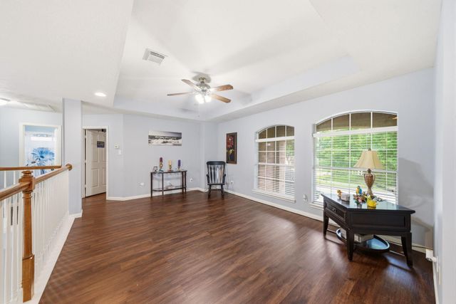 5330 Chasewood Drive, Bacliff, TX 77518
