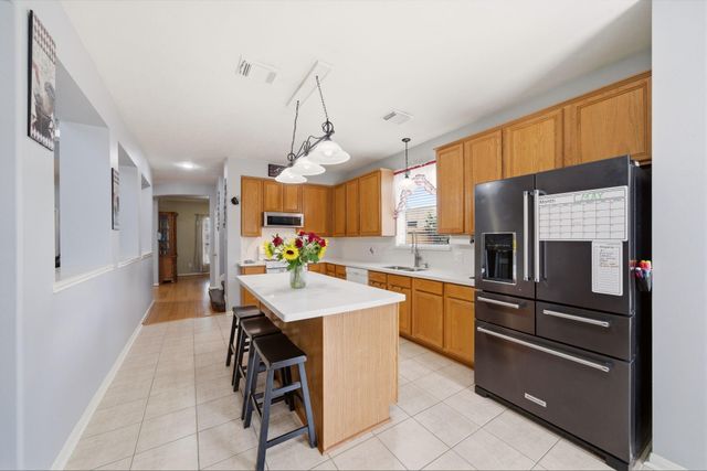 5330 Chasewood Drive, Bacliff, TX 77518