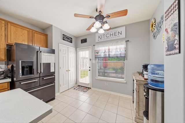 5330 Chasewood Drive, Bacliff, TX 77518