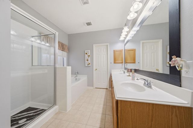 5330 Chasewood Drive, Bacliff, TX 77518