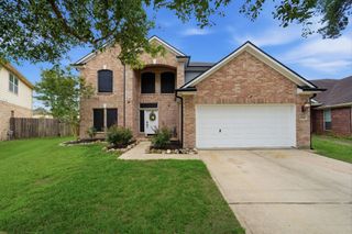 5330 Chasewood Drive, Bacliff, TX 77518