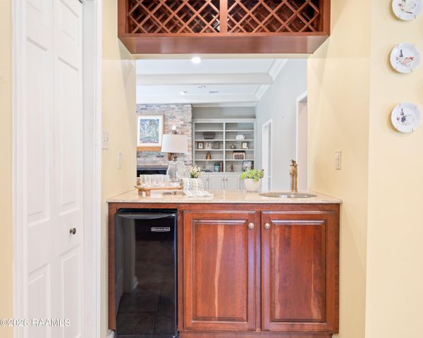 101 Chatwood Circle, Lafayette, LA 70508