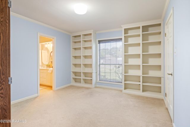 101 Chatwood Circle, Lafayette, LA 70508