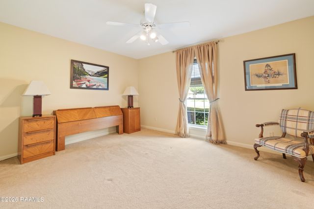 101 Chatwood Circle, Lafayette, LA 70508