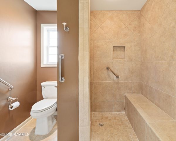 101 Chatwood Circle, Lafayette, LA 70508