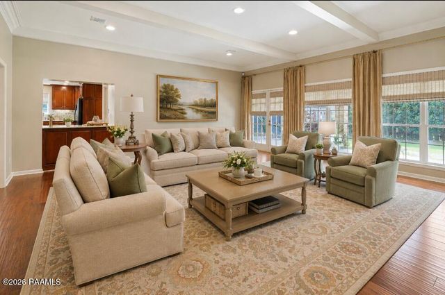 101 Chatwood Circle, Lafayette, LA 70508