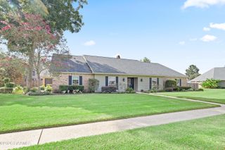 101 Chatwood Circle, Lafayette, LA 70508