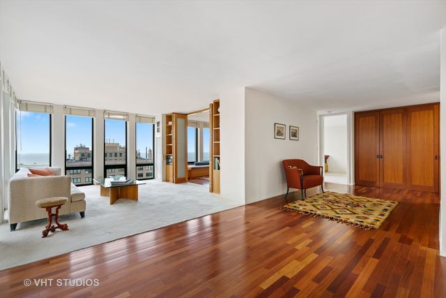 200 E Delaware Place 26A, Chicago, IL 60611