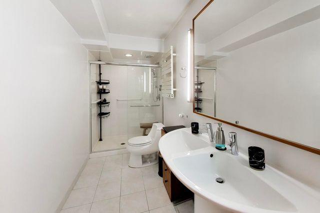 200 E Delaware Place 26A, Chicago, IL 60611