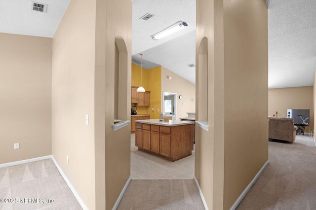 9239 WHISPER GLEN Drive N, Jacksonville, FL 32222