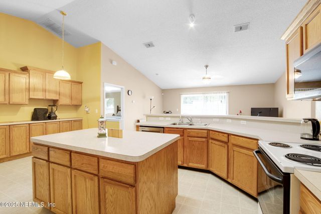 9239 WHISPER GLEN Drive N, Jacksonville, FL 32222