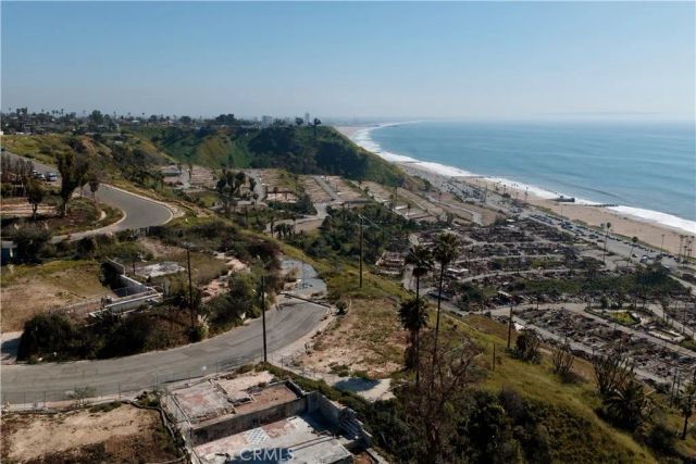 405 N Puerto Del Mar, Los Angeles, CA 90272