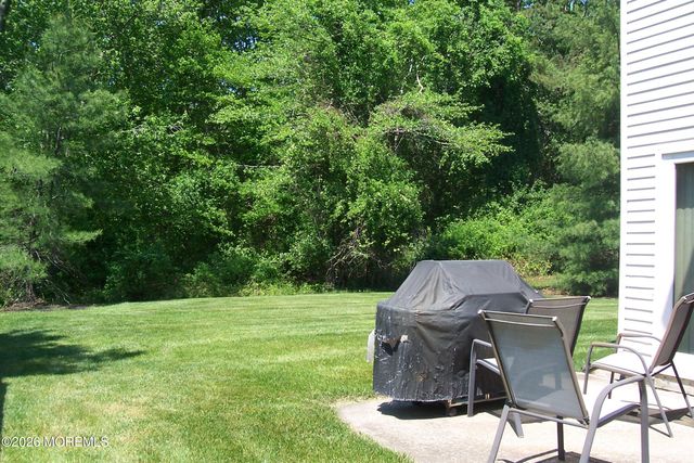 61 Maywood Run, Tinton Falls, NJ 07753