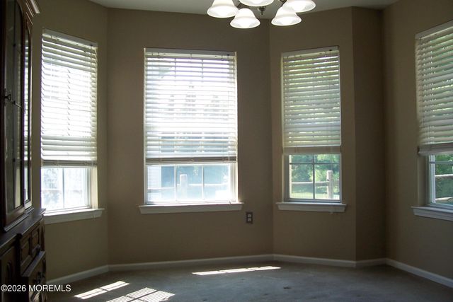 61 Maywood Run, Tinton Falls, NJ 07753