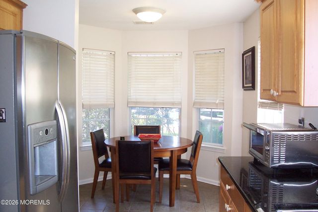 61 Maywood Run, Tinton Falls, NJ 07753
