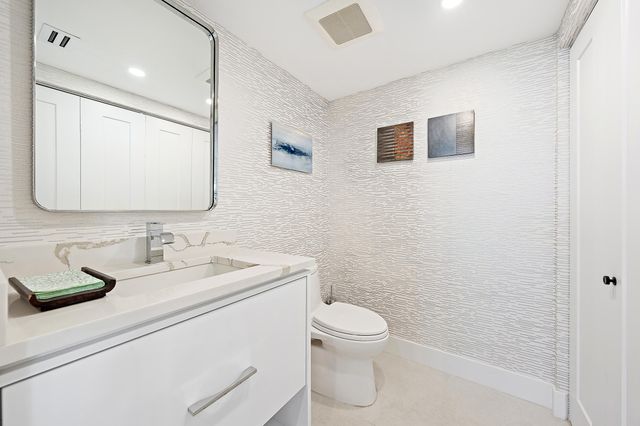 4000 N Ocean Drive 2503, Singer Island, FL 33404