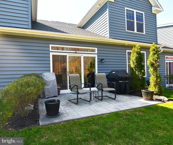 924 HOLDEN CT, Warminster, PA 18974