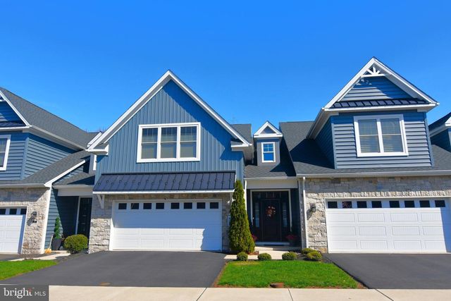 924 HOLDEN CT, Warminster, PA 18974