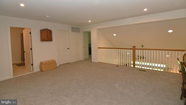 924 HOLDEN CT, Warminster, PA 18974
