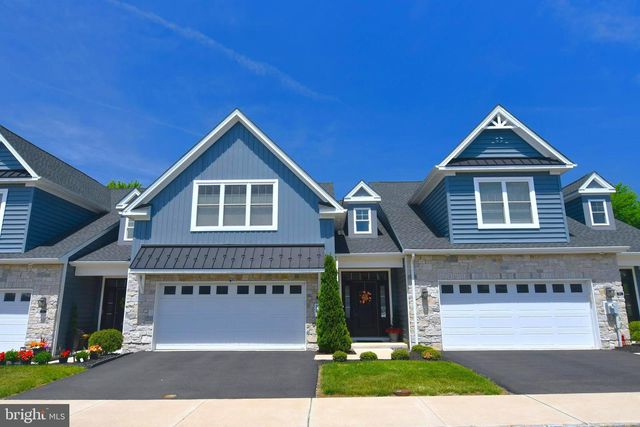 924 HOLDEN CT, Warminster, PA 18974
