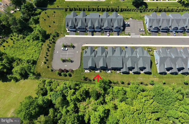 924 HOLDEN CT, Warminster, PA 18974