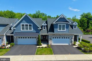 924 HOLDEN CT, Warminster, PA 18974