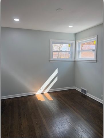 9028 S Carpenter Street, Chicago, IL 60620