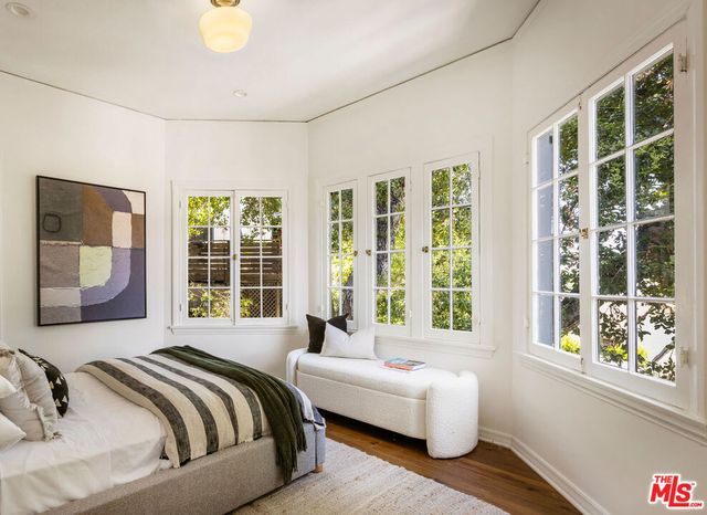 1012 Marion Drive, Glendale, CA 91205