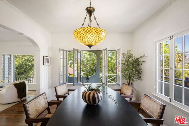 1012 Marion Drive, Glendale, CA 91205