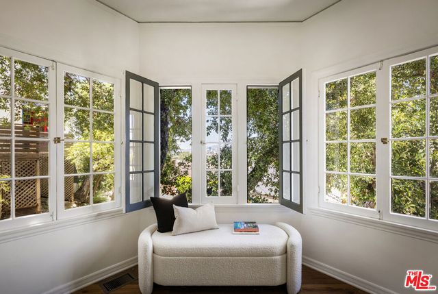 1012 Marion Drive, Glendale, CA 91205