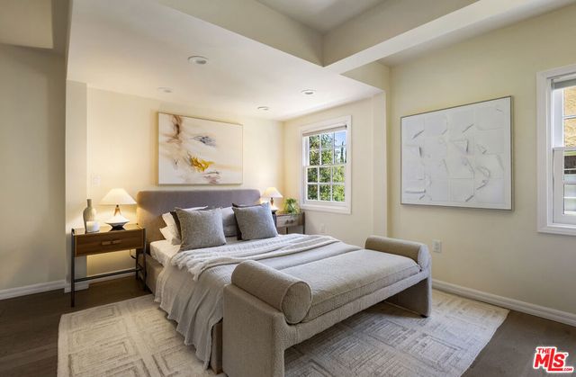 1012 Marion Drive, Glendale, CA 91205