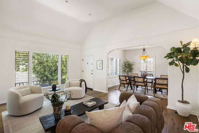 1012 Marion Drive, Glendale, CA 91205